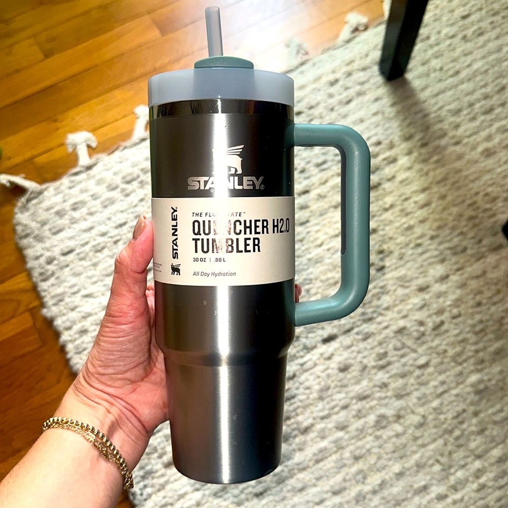 Stanley 30oz Tumbler.  NWT